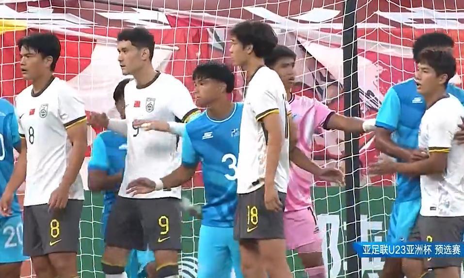 2连胜！中国男足10-0大胜6万小岛鱼腩，赛后2个好消息和3个坏消息