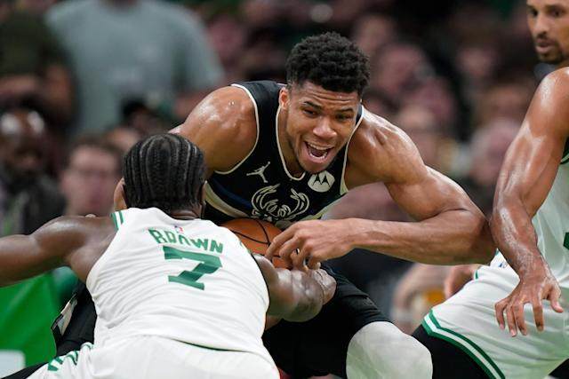 PG模拟器在线试玩-绿军淘汰卫冕冠军的秘诀，孤立字母哥成不二法门