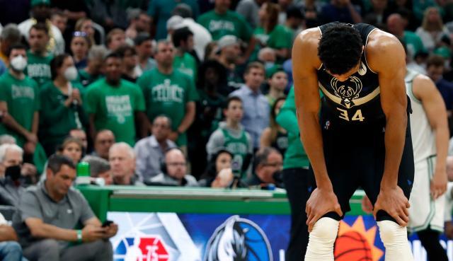 PG模拟器在线试玩-绿军淘汰卫冕冠军的秘诀，孤立字母哥成不二法门