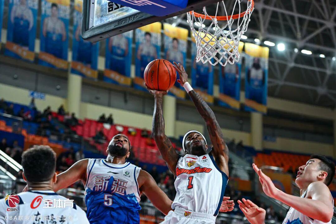 PG模拟器在线试玩-下半场进攻乏力,华南虎客场憾负新疆