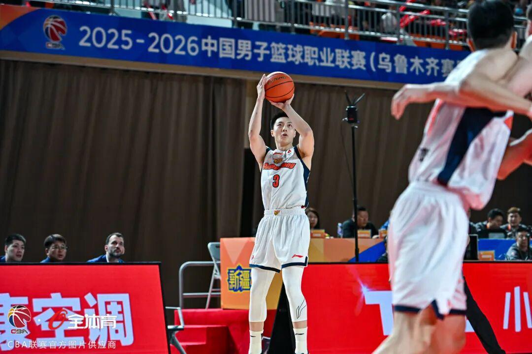 PG模拟器在线试玩-下半场进攻乏力,华南虎客场憾负新疆